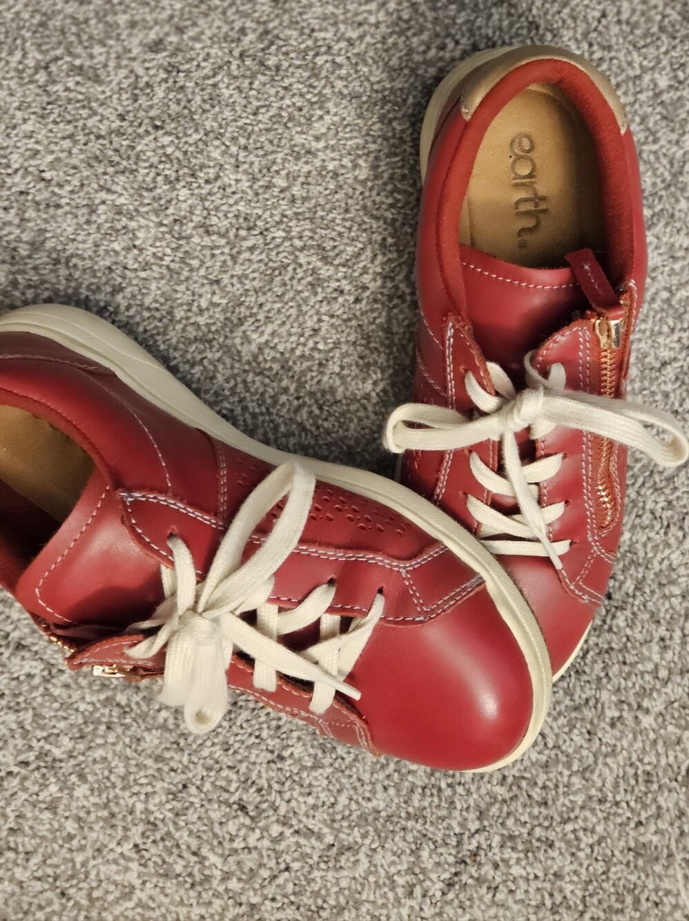 Womens Size 7M Earth Red Leather Zip & Lace Sneakers